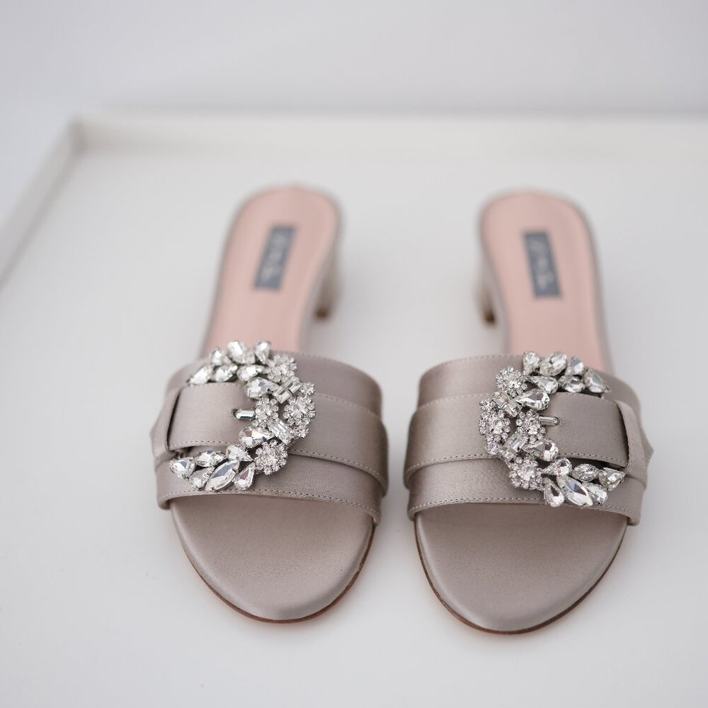 SJP BY SARAH JESSICA PARKER SAMPLE SIZE 37